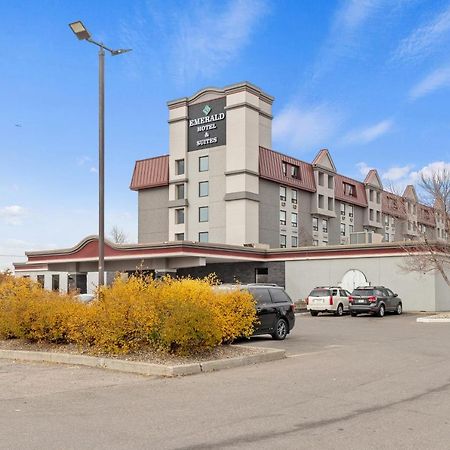 Emerald Hotel & Suites Calgary Airport Bagian luar foto