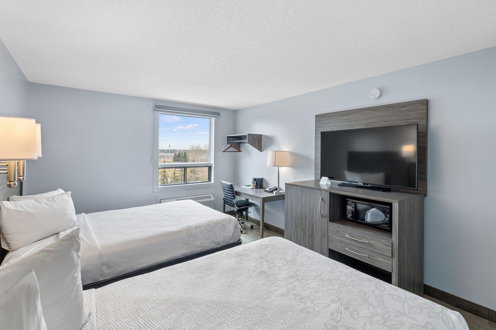 Emerald Hotel & Suites Calgary Airport Bagian luar foto