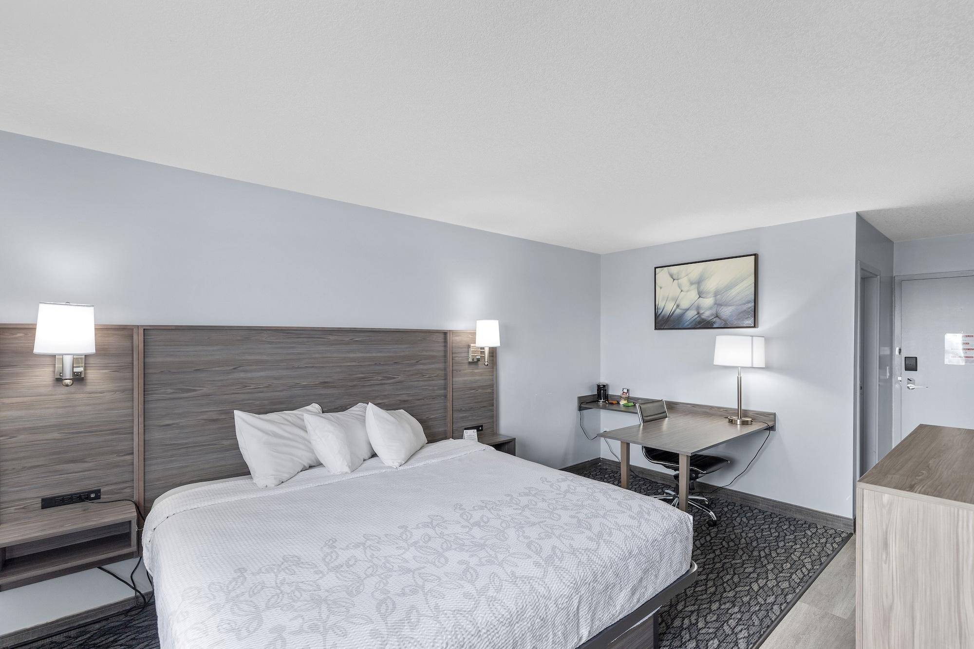 Emerald Hotel & Suites Calgary Airport Bagian luar foto