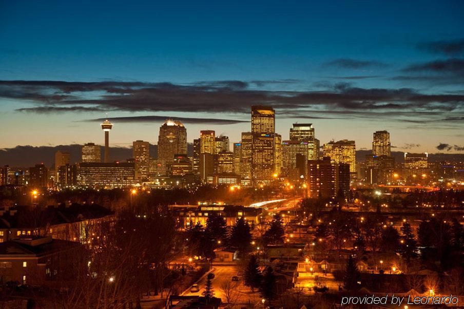 Emerald Hotel & Suites Calgary Airport Bagian luar foto
